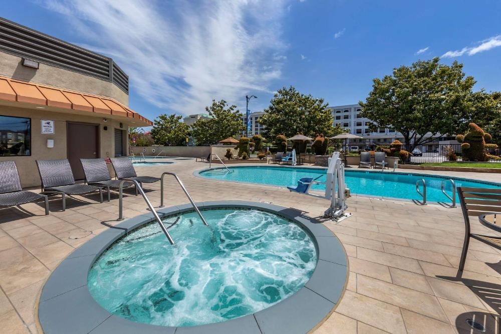 Best Western Plus Stovall's Inn